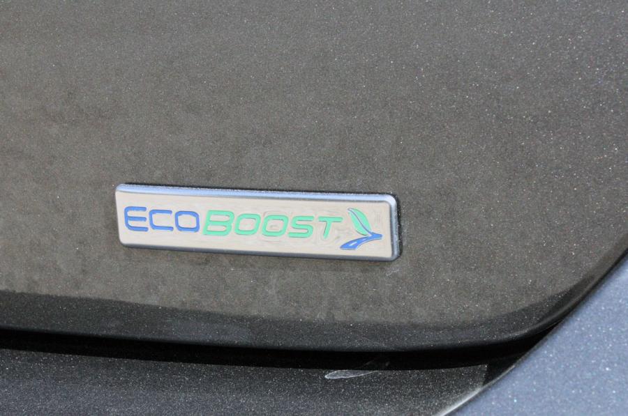  Ford Focus 1.0L EcoBoost 2014 года  (фото 9 из 27)